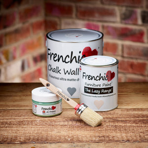 Petite Oval Brush